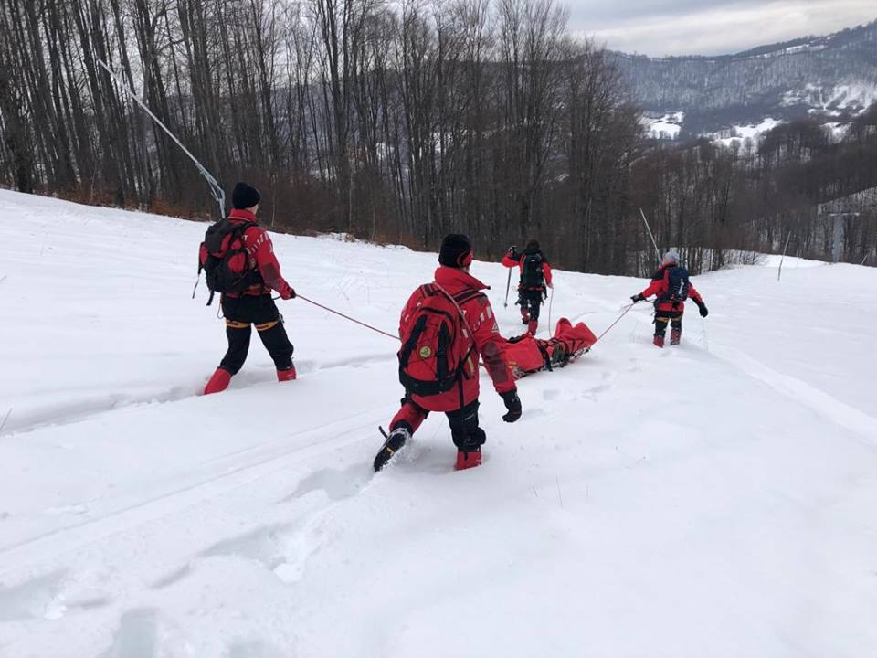 AVERTIZARE!!! Accesul pe pârtia de schi de la Luna Șes este INTERZIS!