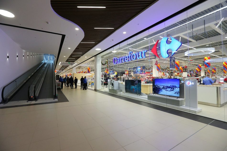 FOTO. Carrefour a INAUGURAT cel mai mare HIPERMARKET din Satu Mare. În Shopping City Satu Mare
