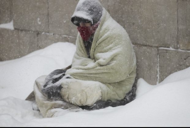 ACȚIUNE. Vieți SALVATE din GER. Campanie de adăpostire a persoanelor fără adăpost demarată de Poliția Locală