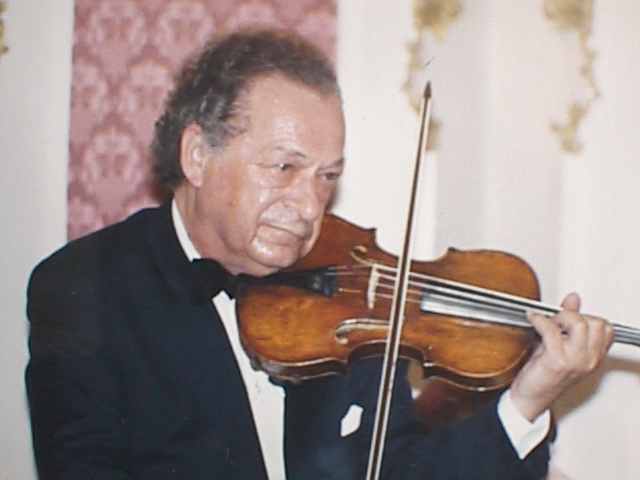 Ştefan Ruha, legenda viorii sătmărene