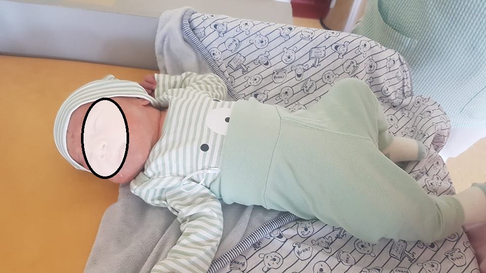 CUMPLIT. Micuțul DORIAN a pierdut lupta cu VIAȚA. Un înger între ingeri