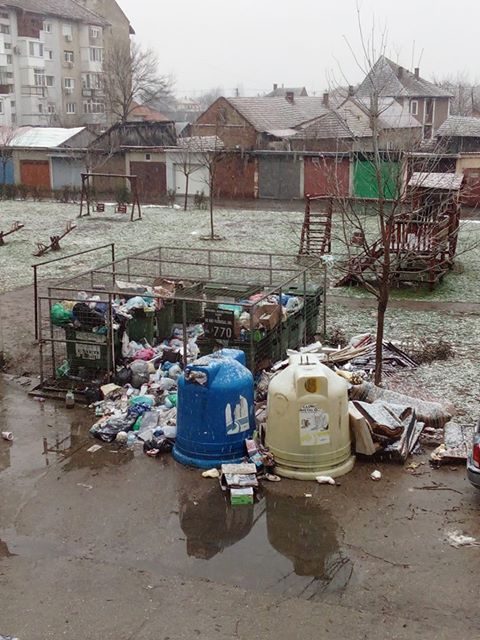 Amenzi drastice pentru cei care aruncă deșeuri  pe domeniul public