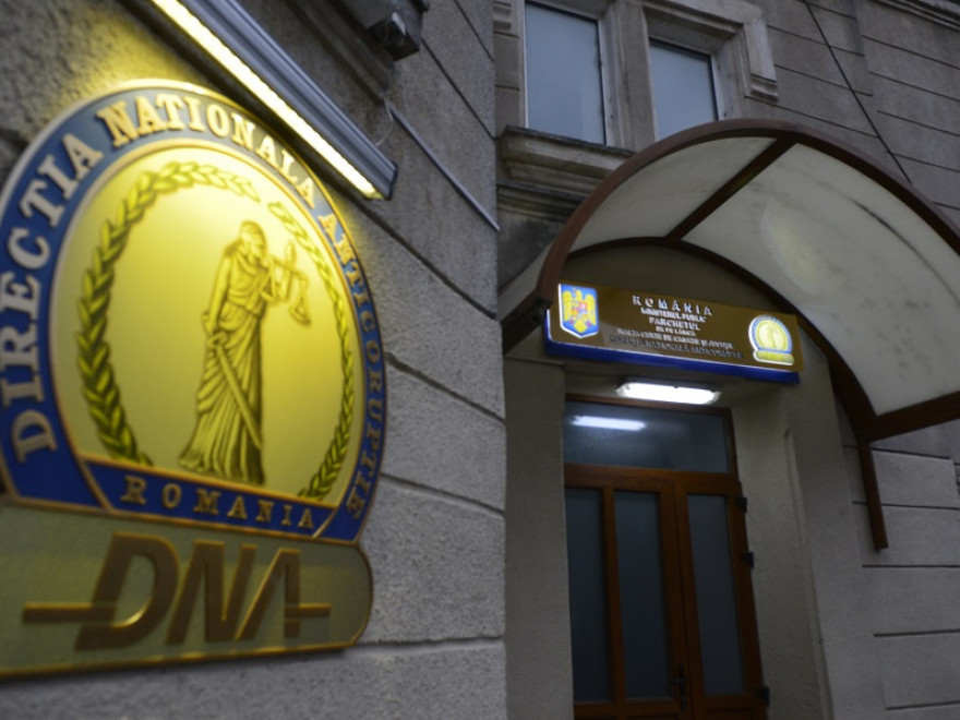 Doi procurori de la DNA Oradea, revocaţi