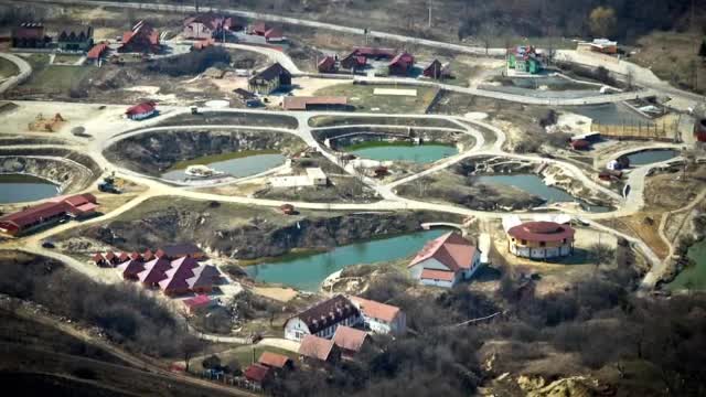 Ocna Şugatag, locul unde afecţiunile grave îşi găsesc leacul datorită tratamentului cu apă miraculoasă