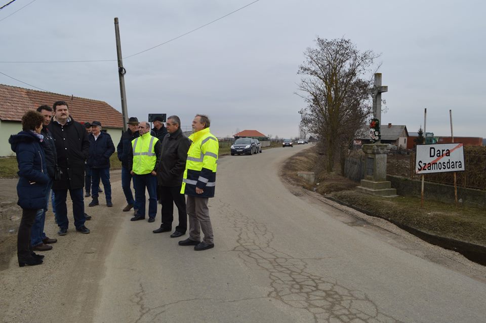 Două artere județene intră în reabilitare