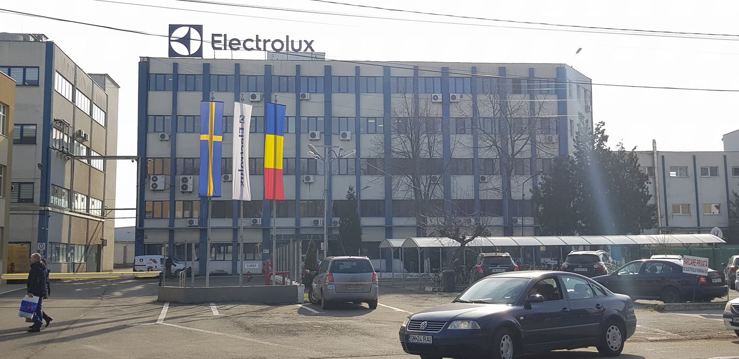 GREVĂ la ELECTROLUX. Azi a fost de avertisment. Urmează GREVA GENERALĂ