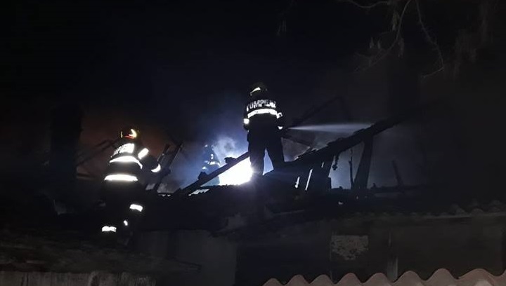 VIDEO. Incendiu VIOLENT. PERICOL de EXPLOZIE