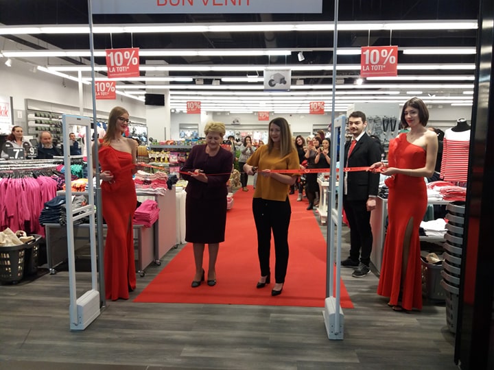 VIDEO.FOTO. Un nou BRAND  și-a DESCHIS magazin în mall-ul NEPI. REDUCERI, concursuri și distracție