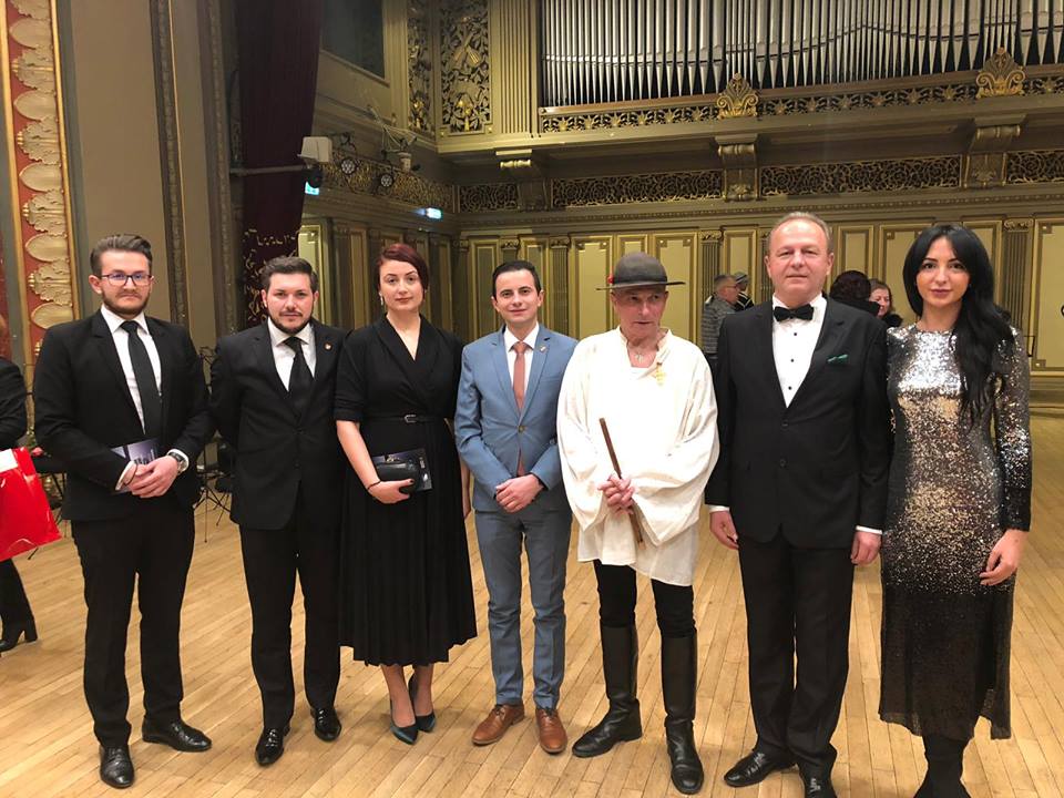 Delegație din Satu Mare la aniversarea maestrului Grigore Leșe