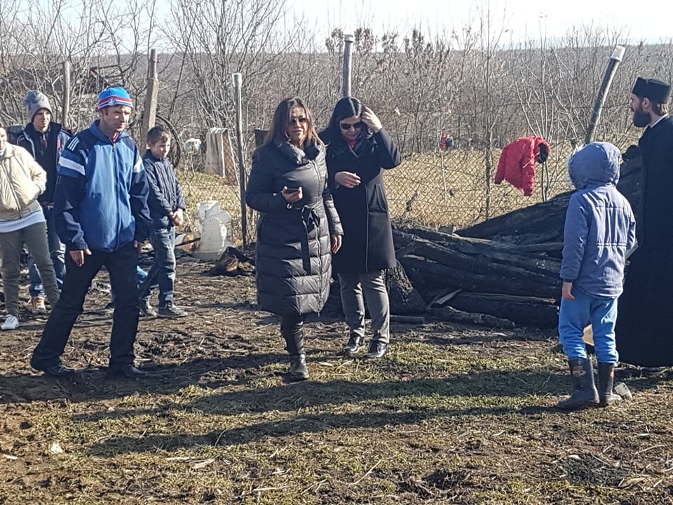 VIDEO/FOTO. GAȘCA ZURLI, în concert CARITABIL la Satu Mare. Pentru cei ȘAPTE COPII rămași fără CASĂ