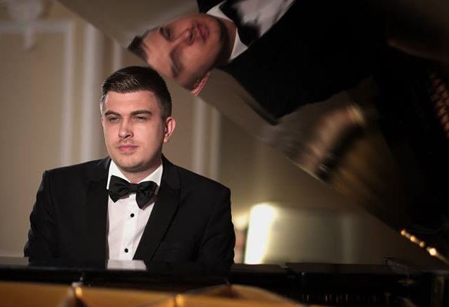 VIDEOCLIP. ”Aș sta o viață lângă tine”, noul HIT lansat de Sorin Petric