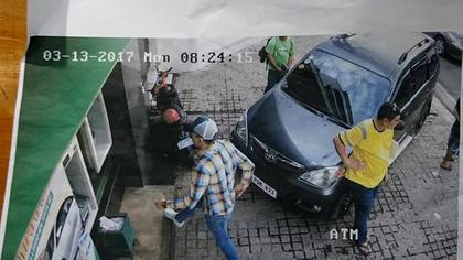 Cardul, dolarii și sătmărenii