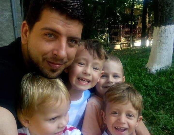 UNICAT. El este singurul EDUCATOR din județul Satu Mare. Ce spun PĂRINȚII  despre EMIL PUȘCAȘ