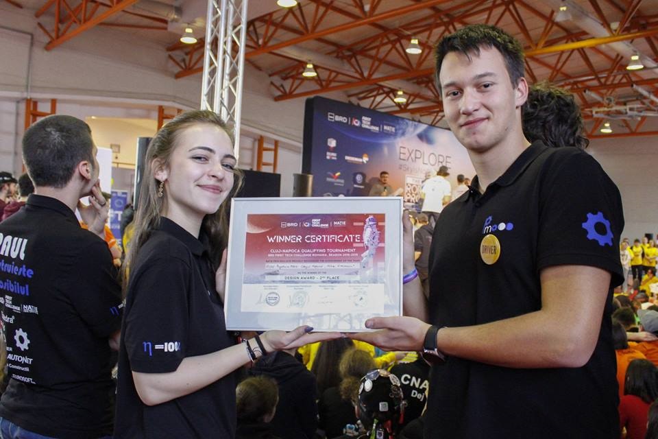 Echipa Perpetuum Mobile a C.N. Mihai Eminescu, premiată la Cluj, calificată la București