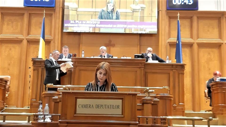 Sătmăreanca Ioana Bran a prezentat în plenul Camerei Deputaților rapoartele mai multor proiecte de lege