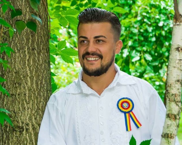 Marian Buzilă, mezinul familiei... despre cântec și dragoste de frați