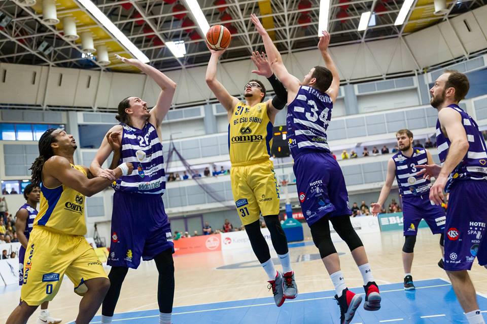 Victorii ale gazdelor  la debutul returului din Top 6 al Ligii Naţionale