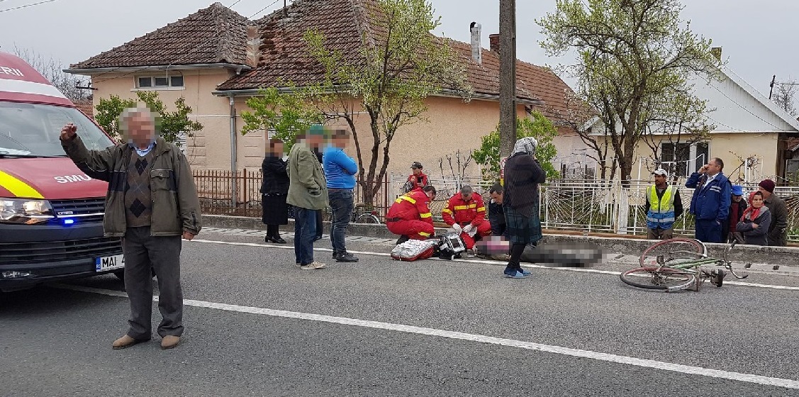 FOTO. DRAMĂ. A MURIT pe stradă. A făcut INFARCT