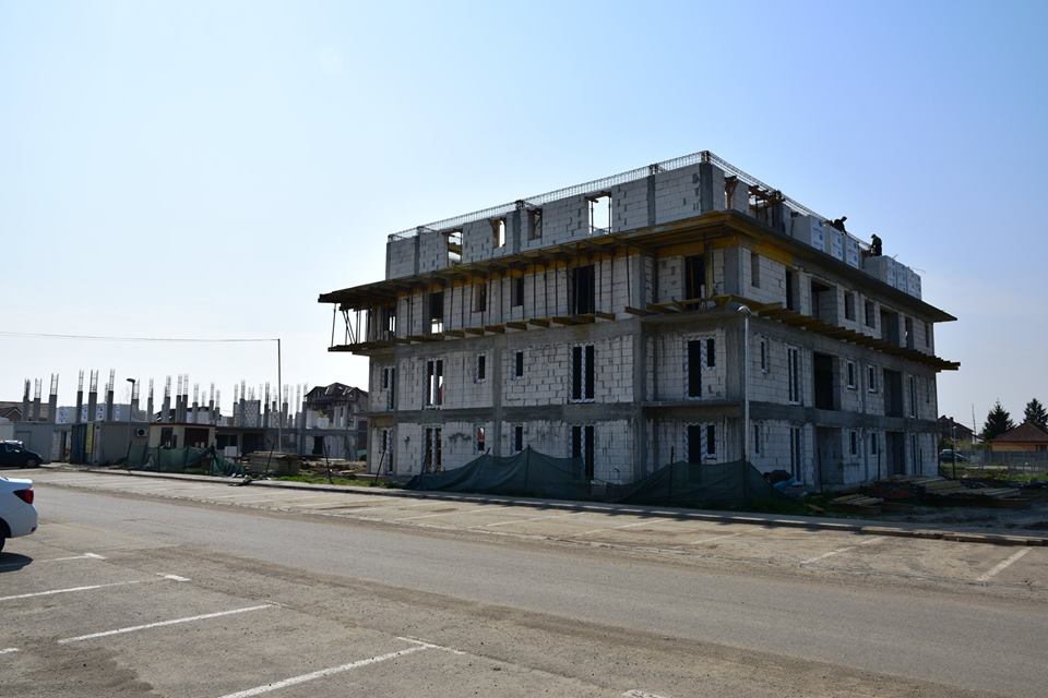 Lucrările la blocurile ANL de pe Poligonului, avansează