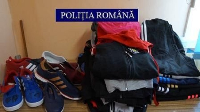RAZIE. FALSURI vândute de un MAGAZIN din Satu Mare. Poliţiştii Serviciului de Investigare a Criminalităţii Economice au intervenit