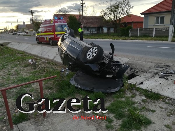 FOTOGALERIE. ACCIDENT GRAV lângă Satu Mare. TÂNĂR de 19 ani s-a IZBIT de un CAP DE POD