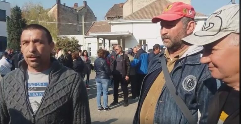 Greviștii foamei de la Electrolux, în stare bună