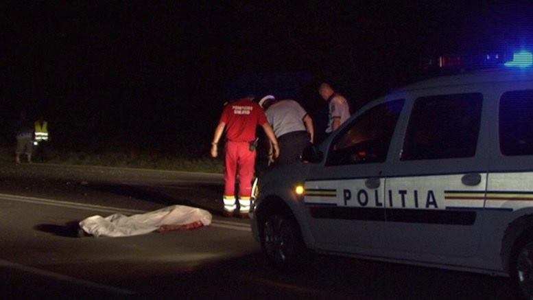 CUMPLIT. Accident MORTAL de Paște. Un bărbat care DORMEA pe drum, UCIS