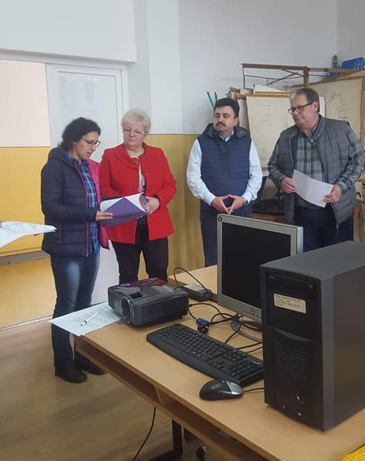 Combaterea plantei invazive “Ambrozia” buruiana iarba părloagelor, la Carei