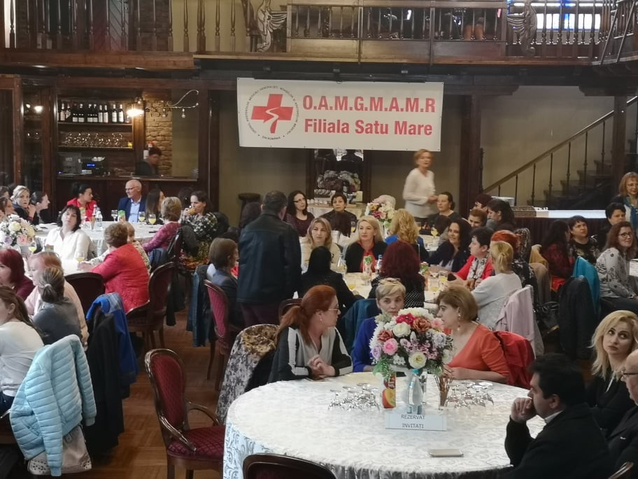 Asistenții medicali sătmăreni, în sărbătoare