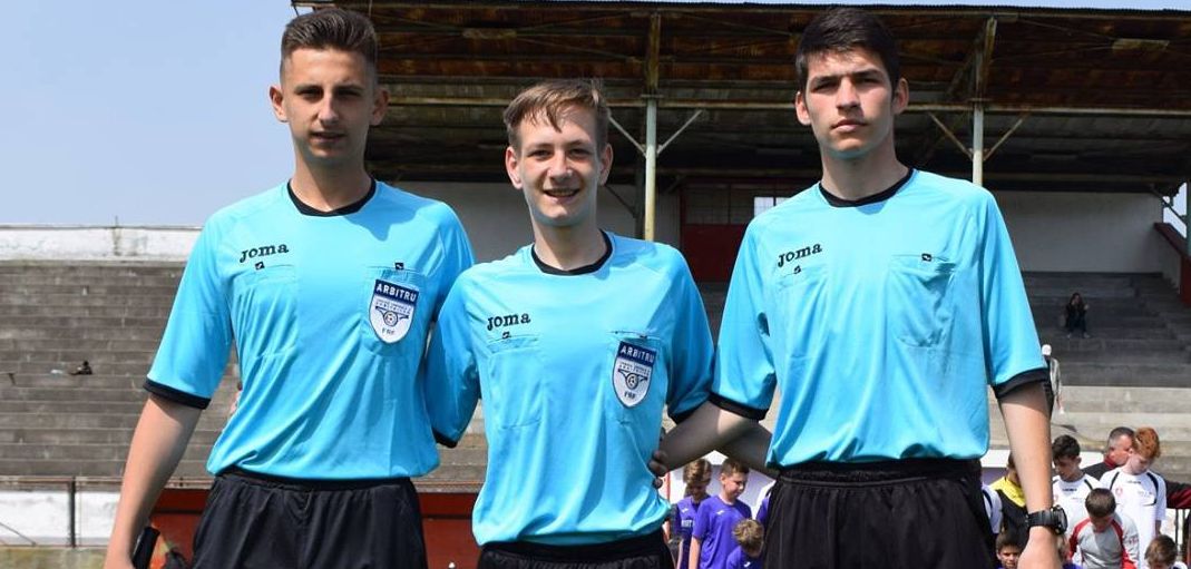 Ne arbitrează în weekend! Program&delegări: