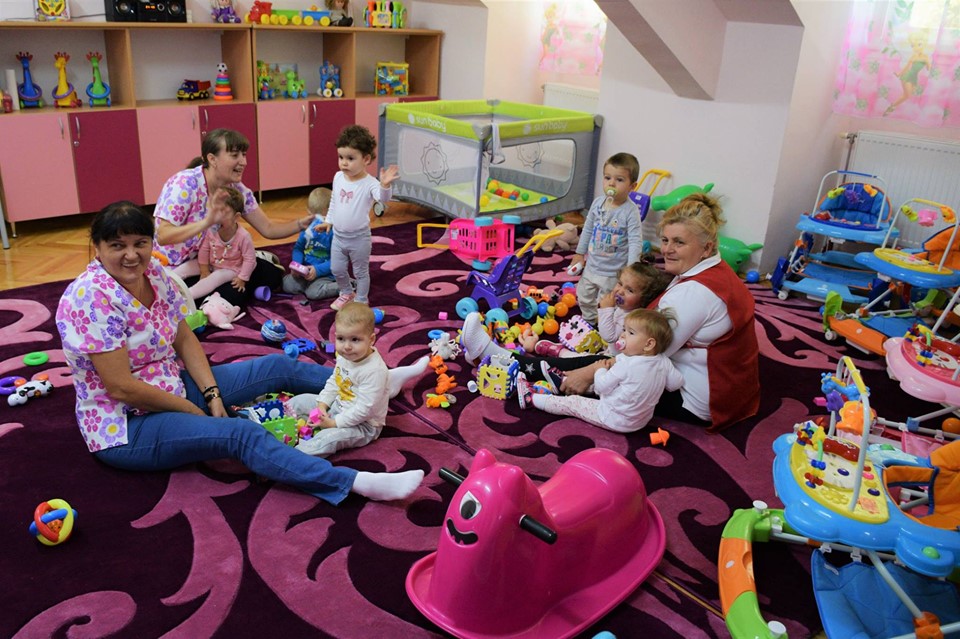 ÎNCEPE ÎNSCRIEREA COPIILOR LA CREȘE