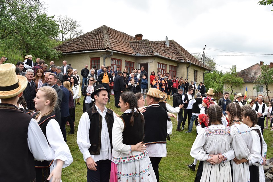 FOTOREPORTAJ. SĂRBĂTOARE de cinste în CODRU. Festivalul folcloric „Danțu’ la șură” de la Soconzel