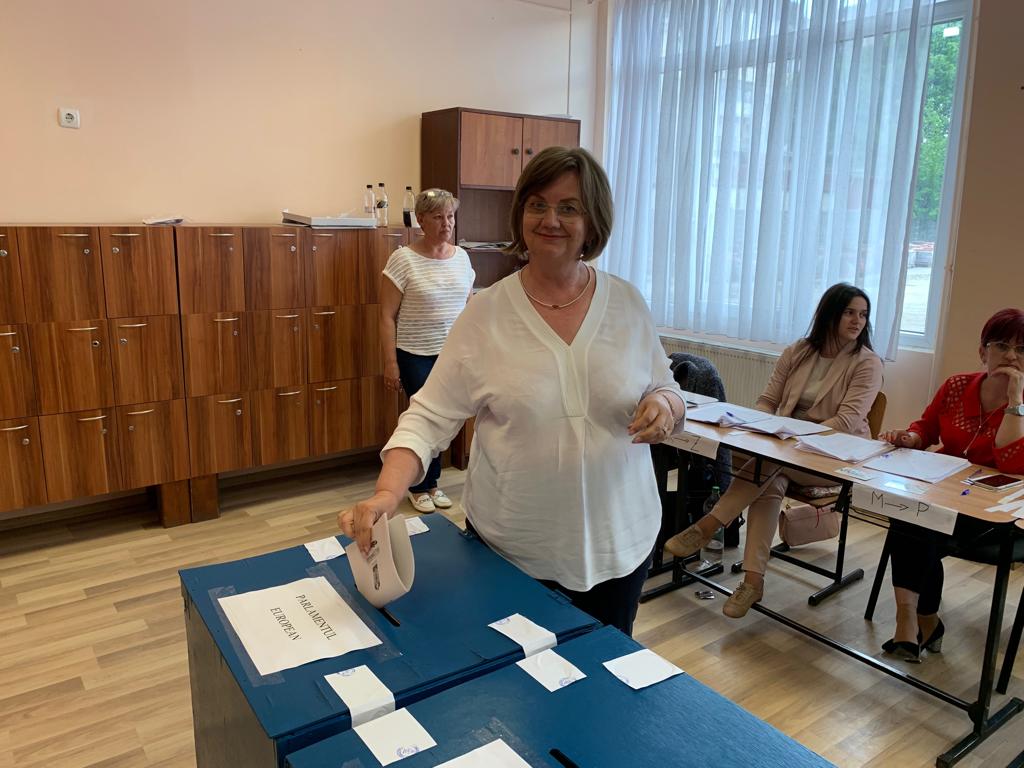 Aurelia Fedorca: " Am votat pentru o echipă de patrioți care să reprezinte cu demnitate România"