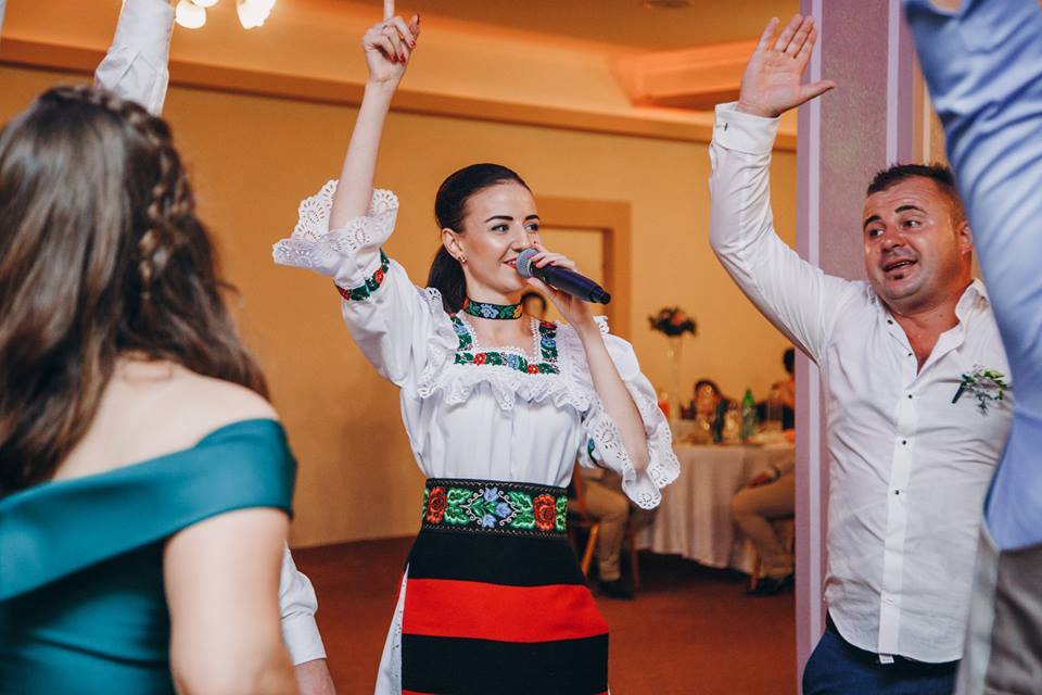 Lavinia Pop: “Când o femeie își pune ceva în cap ori îi iese, ori îi stă bine”