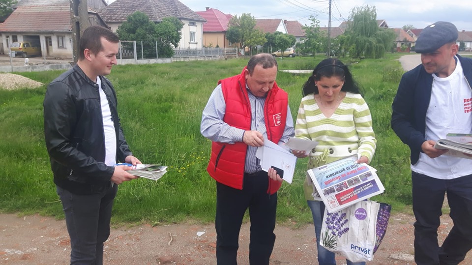 Din casă în casă la Dorolț - le spunem oamenilor că România Merită Mai Mult!