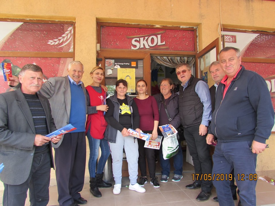 FOTOGALERIE. Campanie PSD ”Door to door” la Supur. Sate în care toate ulițele vor fi asfaltate de Guvernul PSD