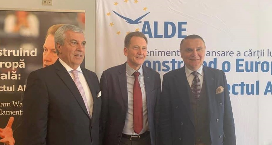 ONOARE. Ovidiu Silaghi, apreciat de fostul președinte ALDE Europa, Sir Graham Watson