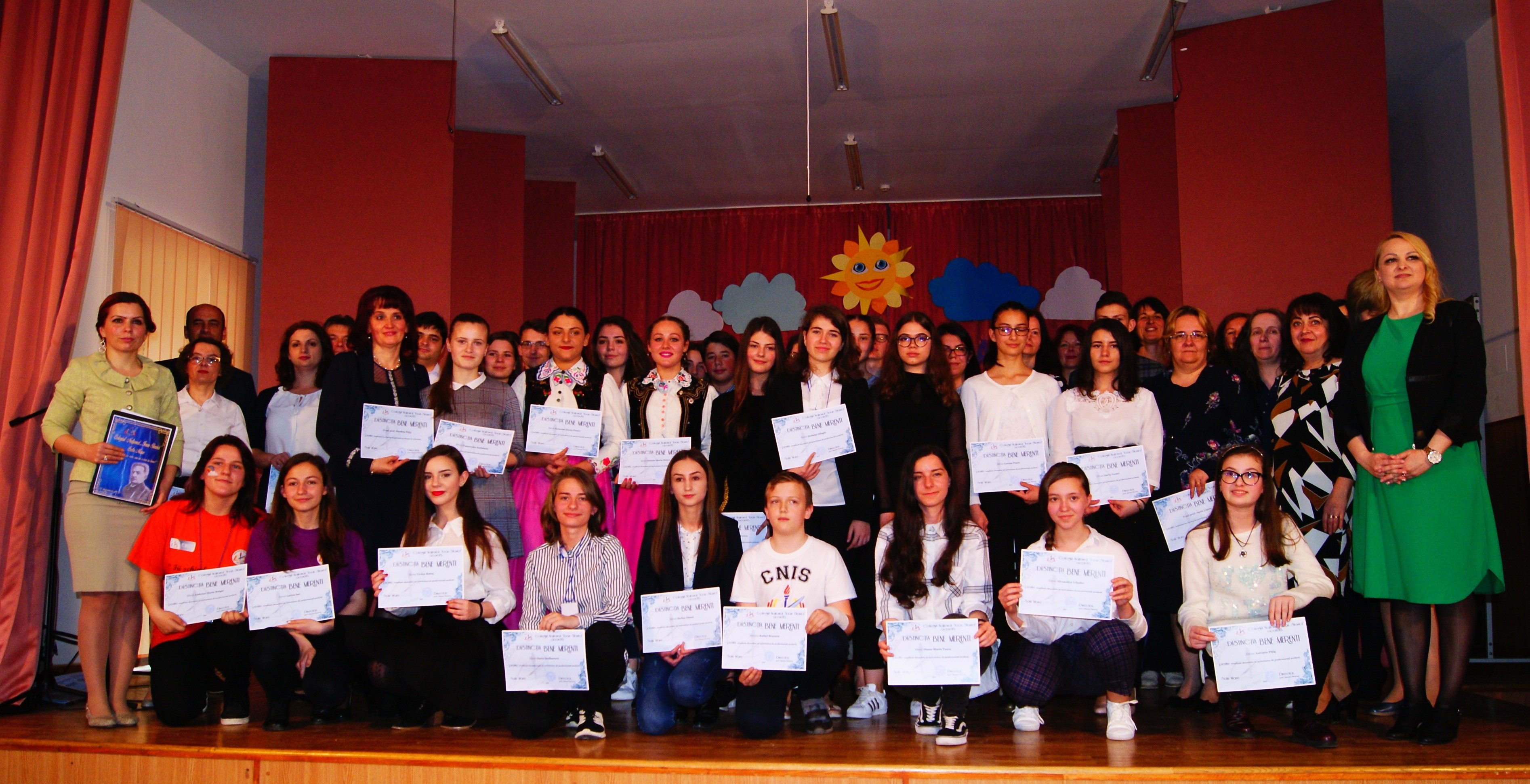 Olimpicii de la CN “Ioan Slavici”, premiați de Ziua Colegiului