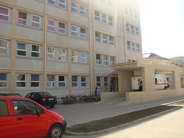 Pacienții cu COVID-19 vor putea fi vizitați la spitalul municipal Carei