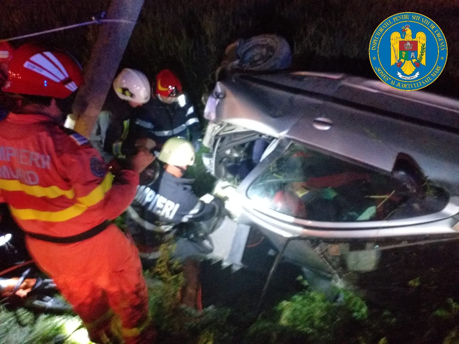 FOTOGALERIE. ACCIDENT CUMPLIT. O FAMILIE întreagă în PERICOL. Copil de 8 ani, rănit