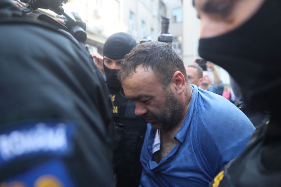 CRIMINALUL polițistului din Timiș s-a SINUCIS! S-a SPÂNZURAT în celulă