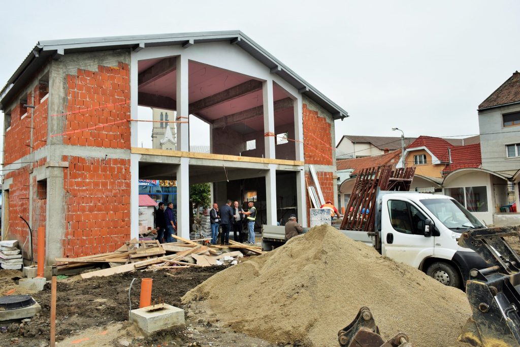 Lucrările la Piața Mică sunt în grafic