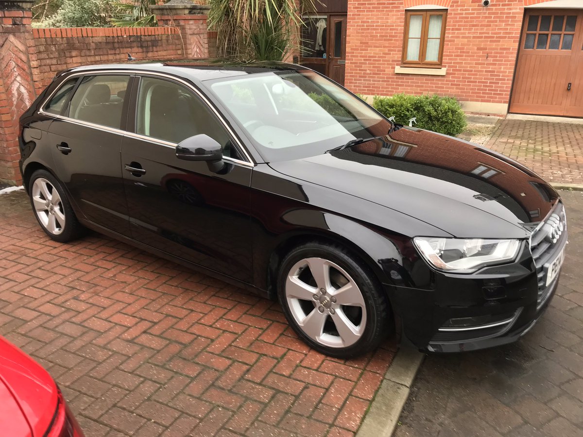 Bolid furat din Marea Britanie, depistat la Petea