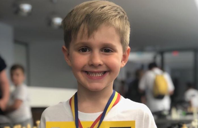 La doar 5 ani, Balazs Kovacs de la Voința a luat bronzul la Festivalul Internațional Lions de la Cluj-Napoca