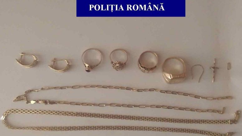 Hai că se poate! Hoți prinși de poliție după ce au furat bijuterii în valoare de 10 000 de euro