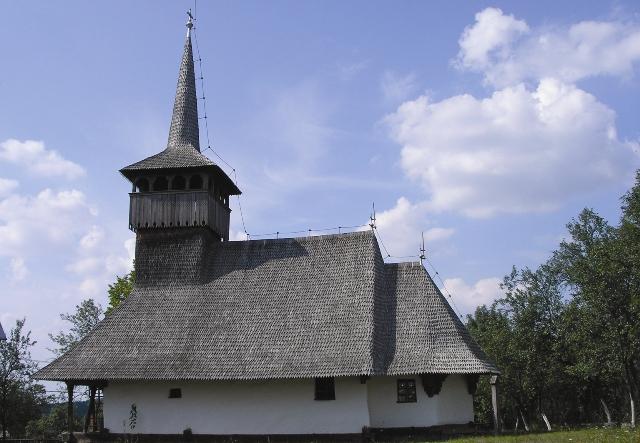 Biserica de lemn din Stâna – sfântul  lăcaş unde credinţa oamenilor în Dumnezeu reprezintă o motivaţie puternică, o dovadă vie ce dăinuie de sute de ani