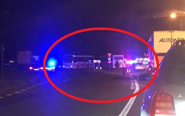 FOTO. CUMPLIT. Accident GRAV azi noapte. ȘAPTE persoane au ajuns la SPITAL