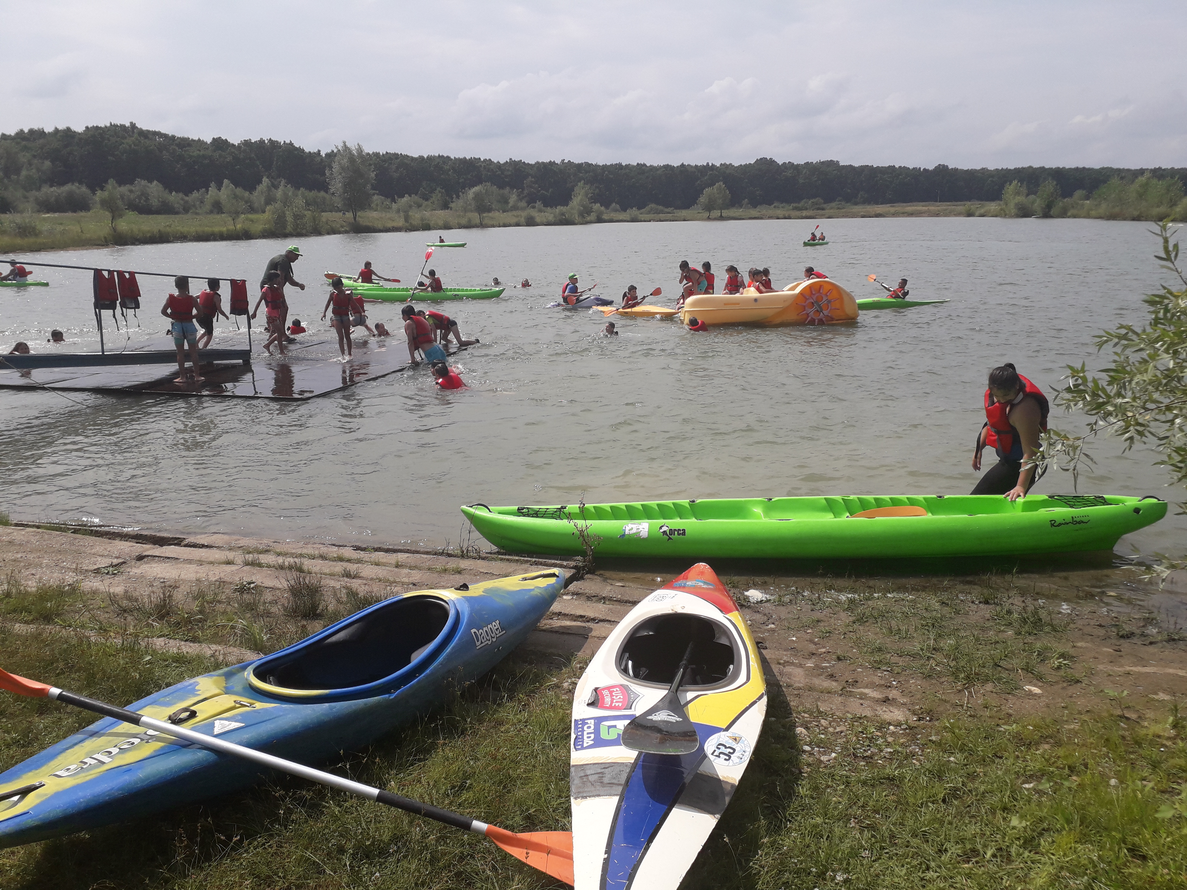 Zi specială de tabără la Lacul lui Pintea, alături de Caiac SMile