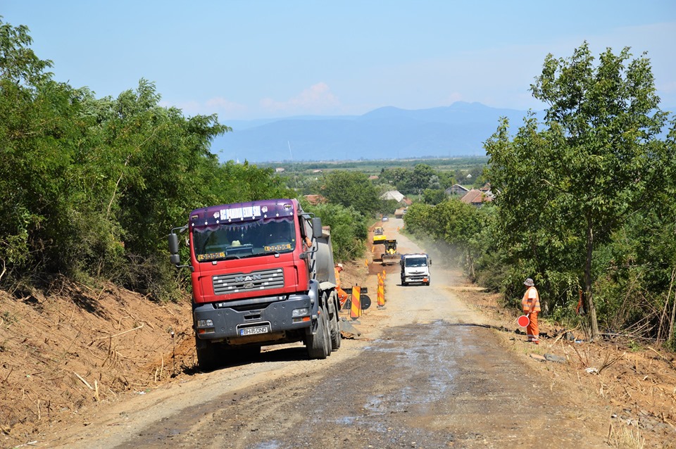 Au început lucrările la drumul Viile Satu Mare - Tătărești