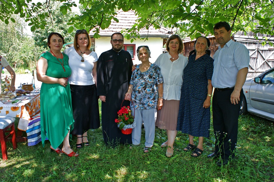 La Mulți Ani, mătușa Floare Finta, Tezaur Uman viu din Oaș!